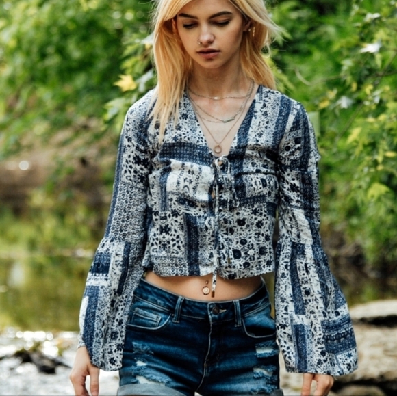 Take 50% off! Threadzwear long sleeves blouse - Picture 5 of 6